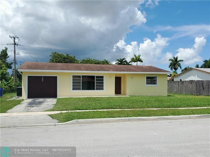 6473 NW 20th St  Margate FL 33063 photo