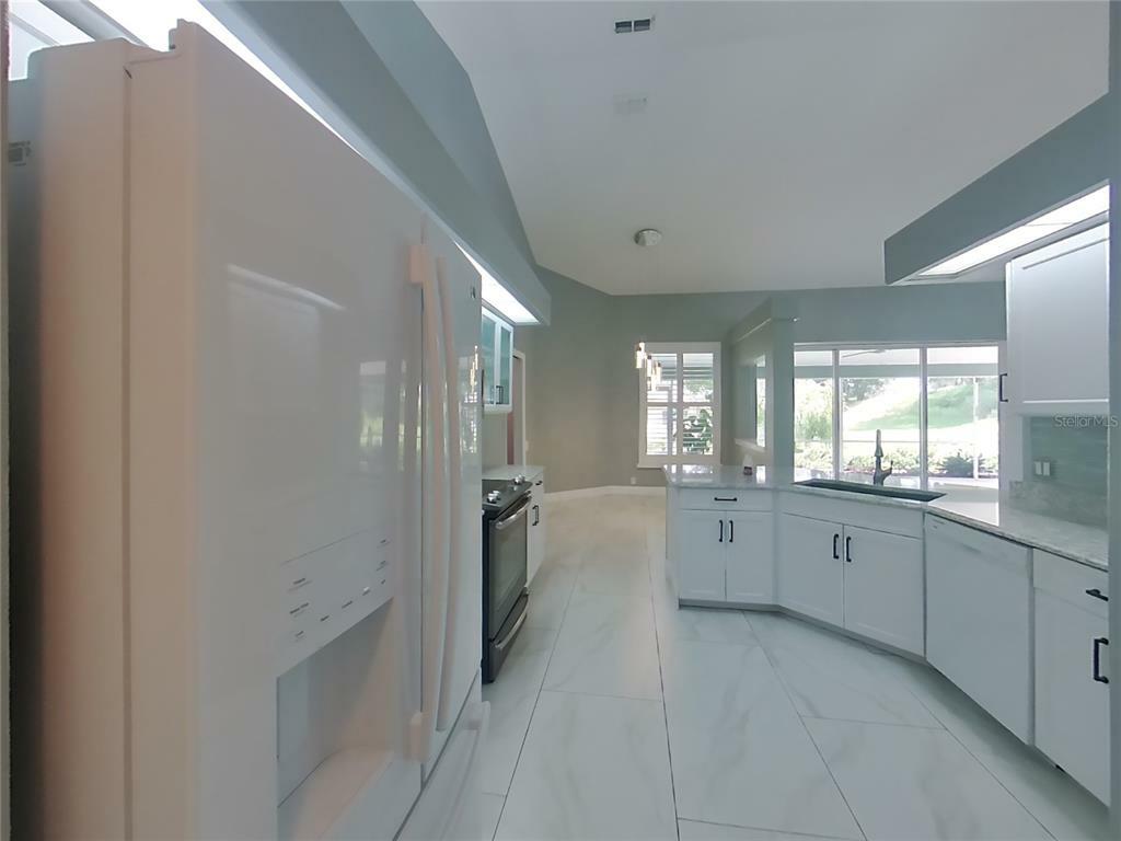 Property Photo:  4465 Fairway Oaks Drive  FL 33860 