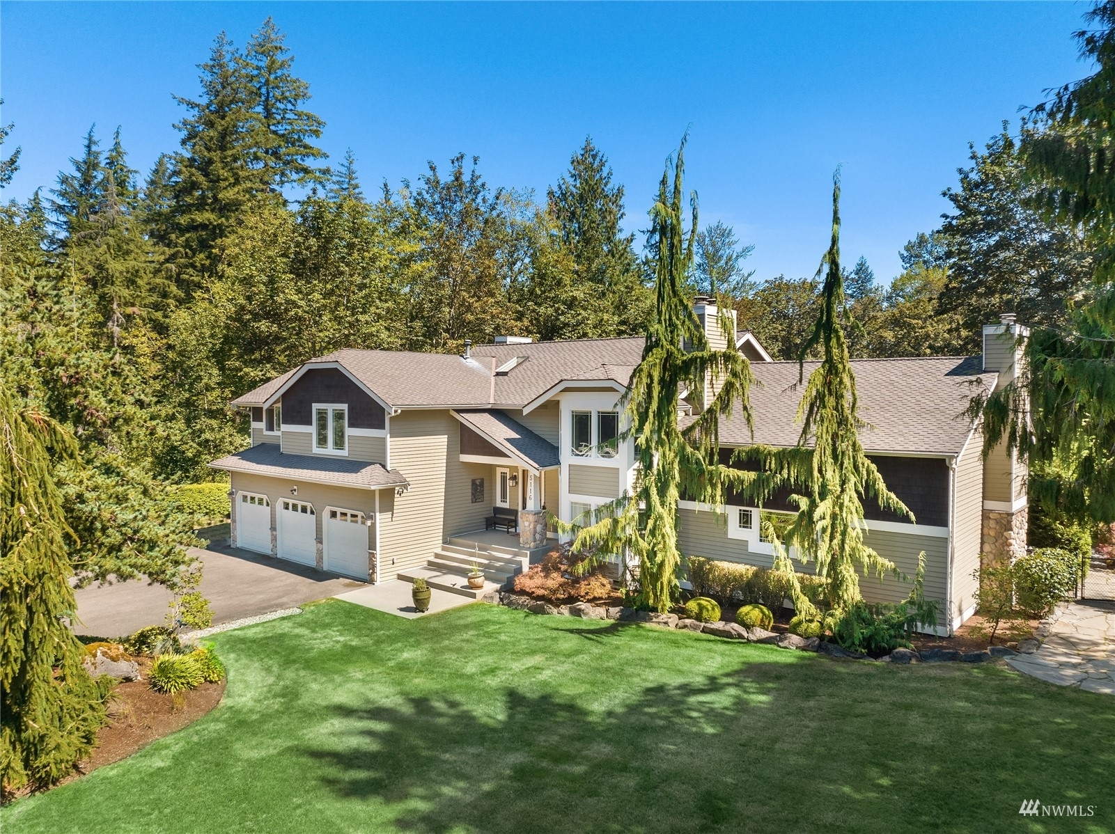 Property Photo: 5116 243rd Avenue NE WA 98053