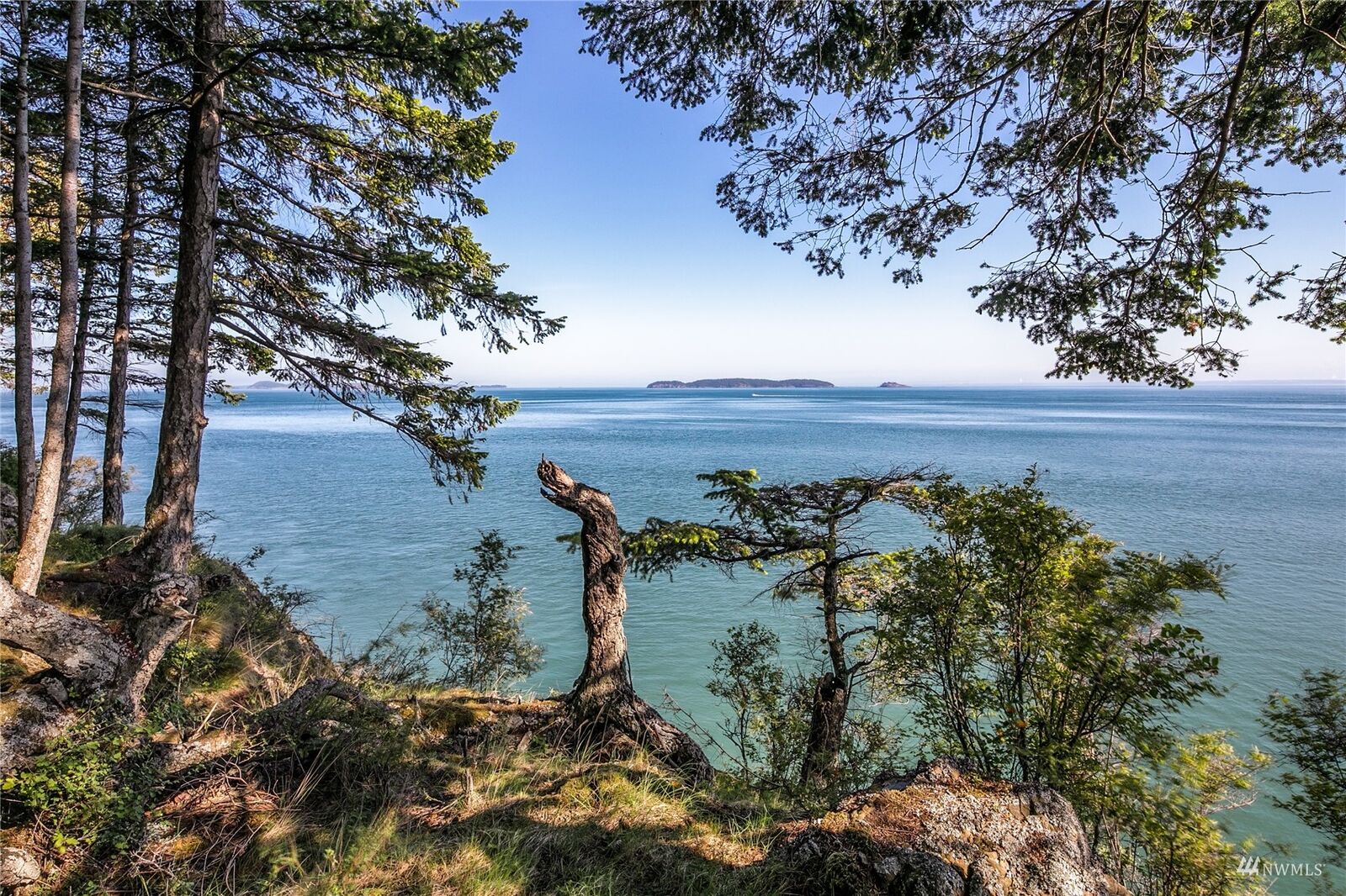 Property Photo:  2760  Raccoon Point Road  WA 98245 