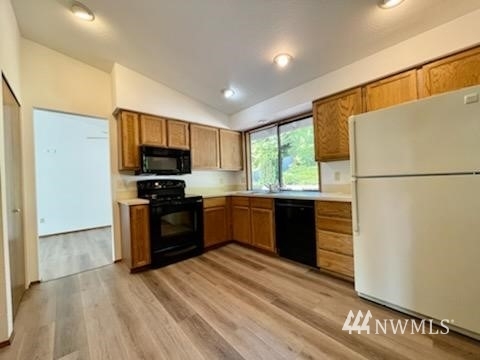 Property Photo: 14924 SE 181st Street WA 98058