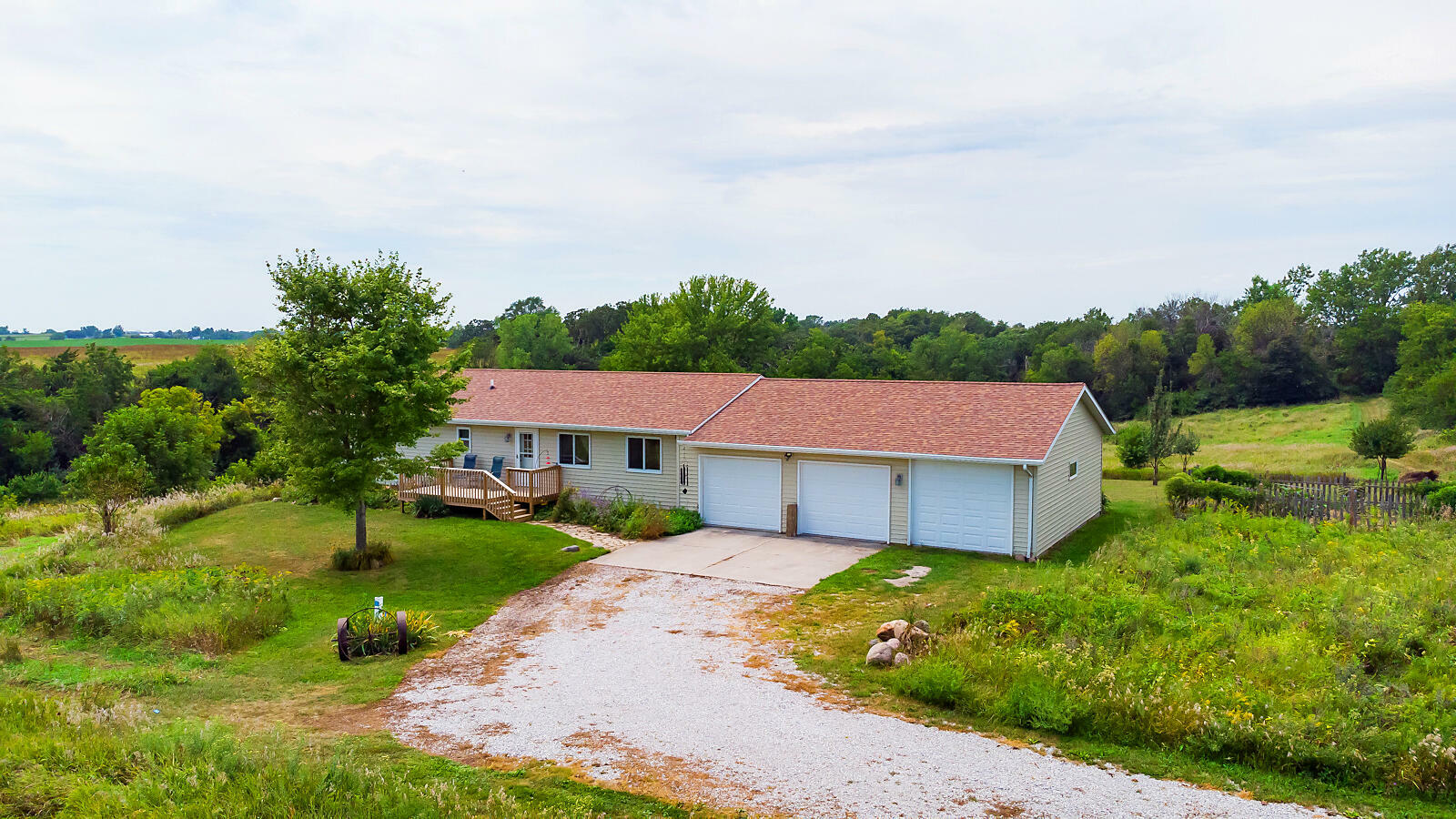 Property Photo:  15881 580th Avenue  IA 50248 