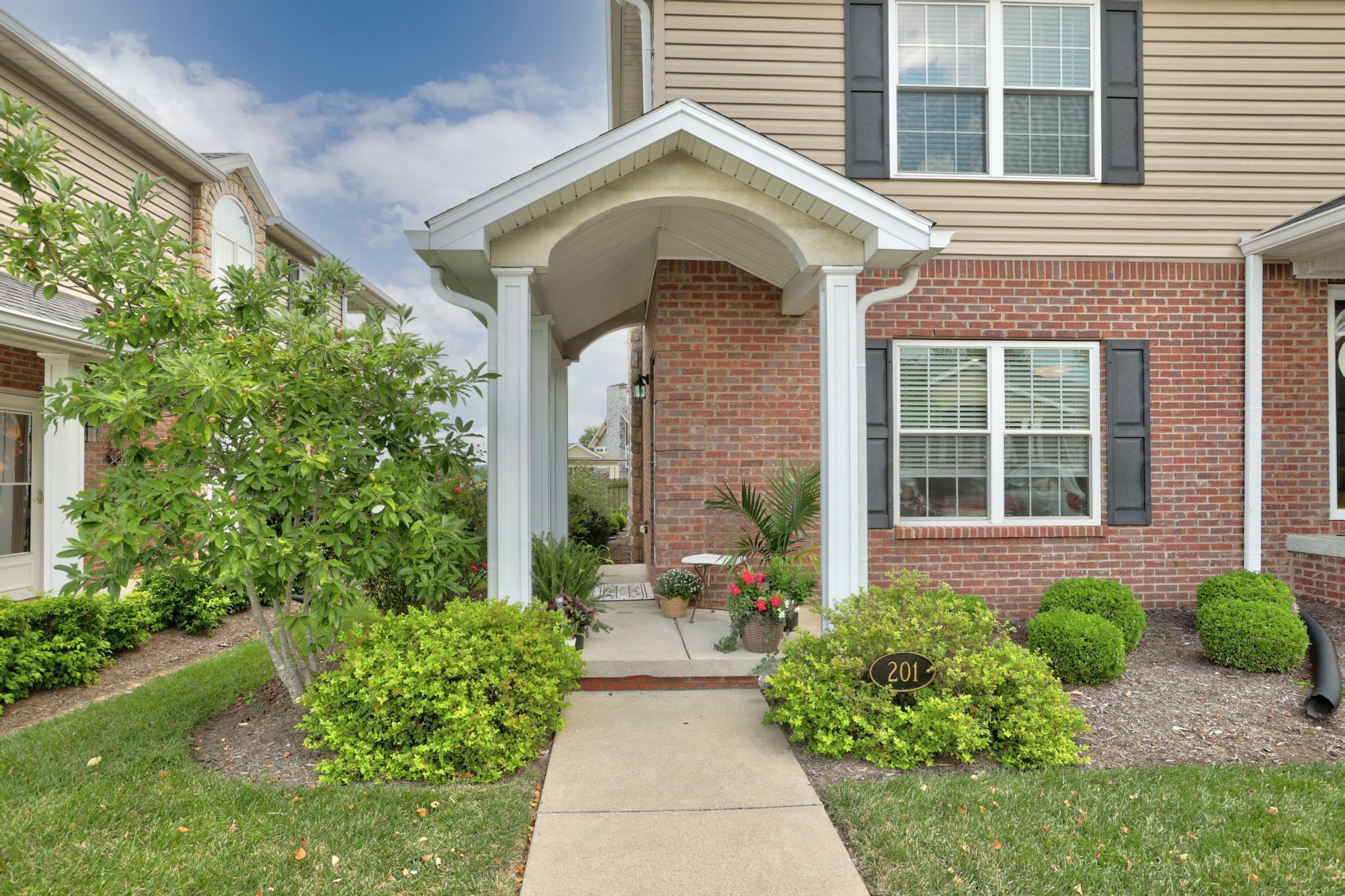 Property Photo:  112 Leonardwood Drive 201  KY 40601 