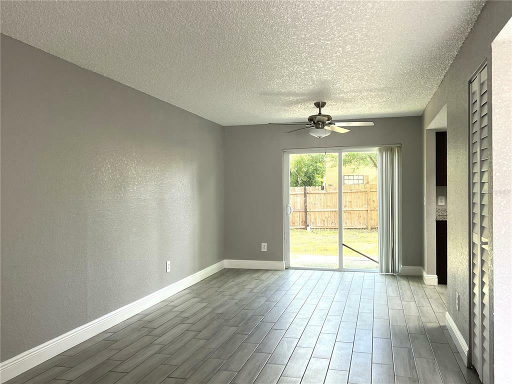 Property Photo:  5154 Tennis Court Circle  FL 33617 