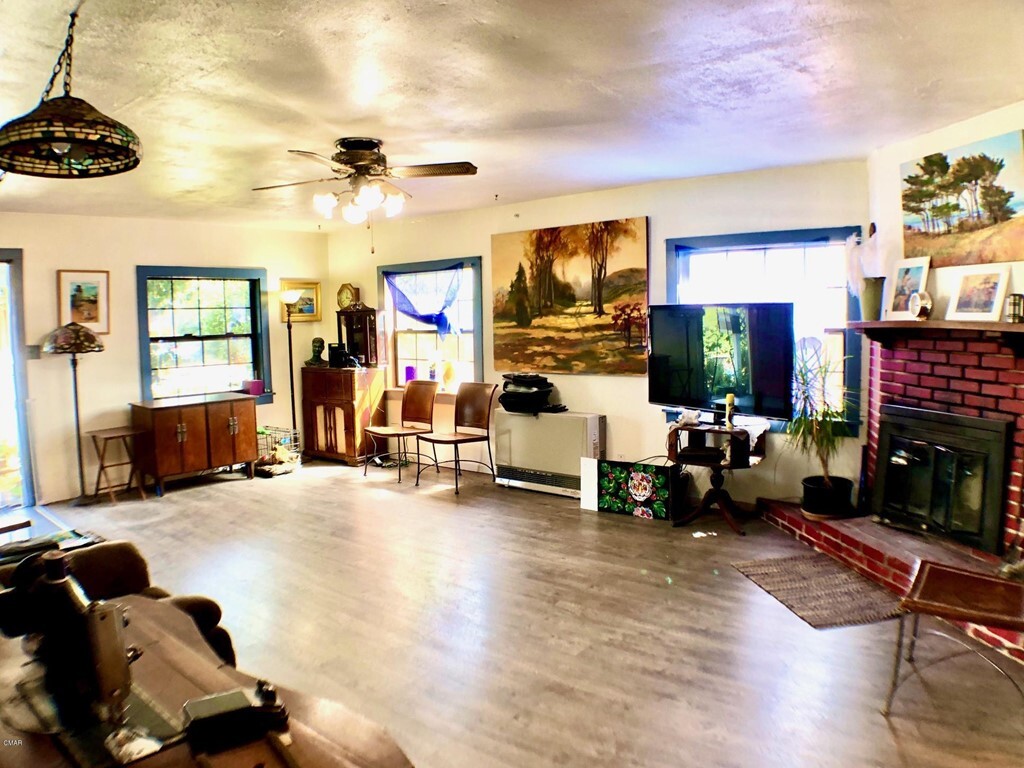 Property Photo:  645 West Street  CA 95437 
