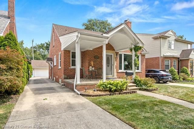 Property Photo:  1020 N Vernon Street  MI 48128 