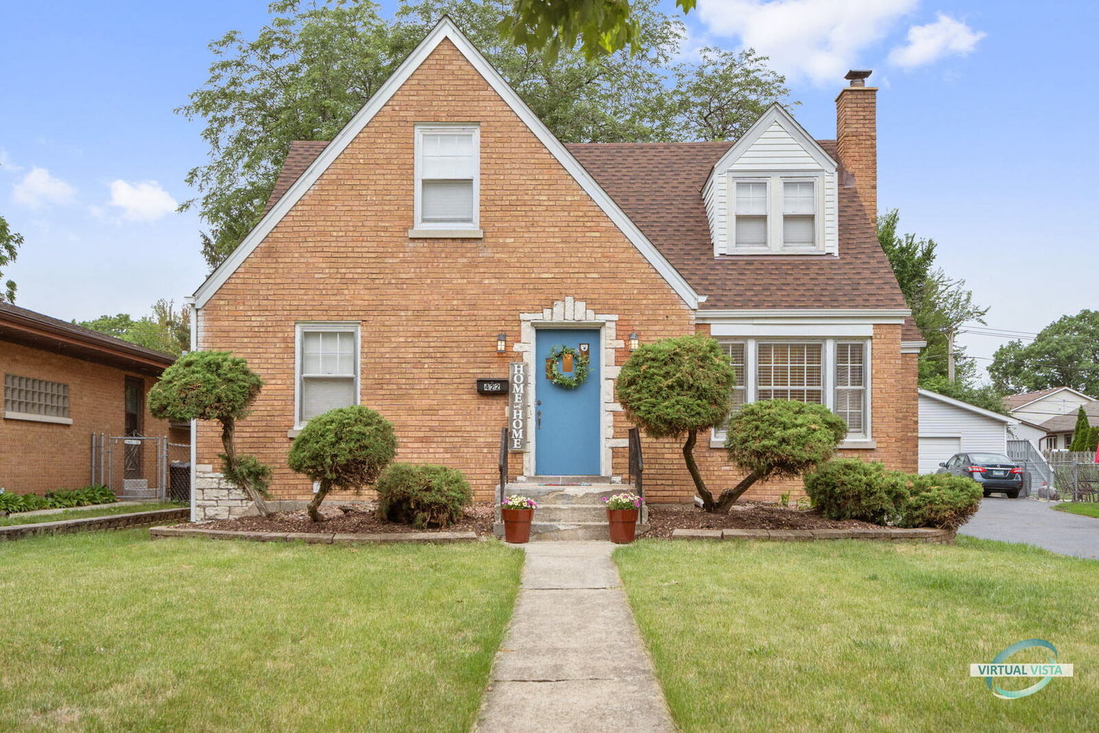 Property Photo:  422 S Harvard Avenue  IL 60181 