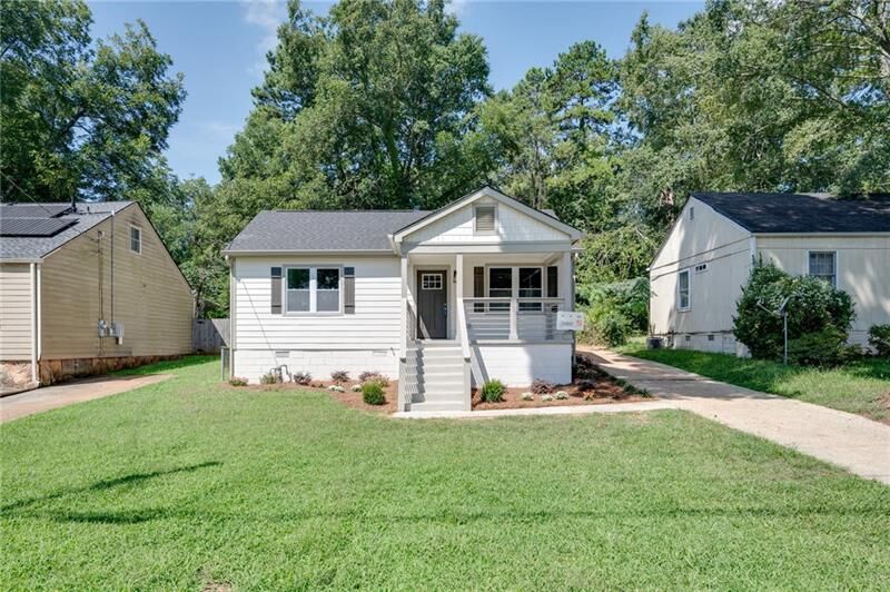 Property Photo:  623 Quillian Avenue  GA 30032 