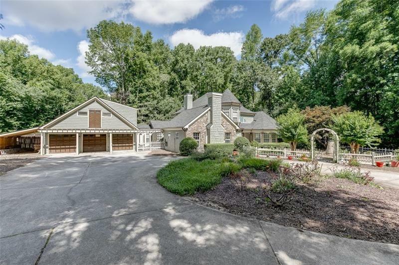 Property Photo: 1861 McConnell Road GA 30017