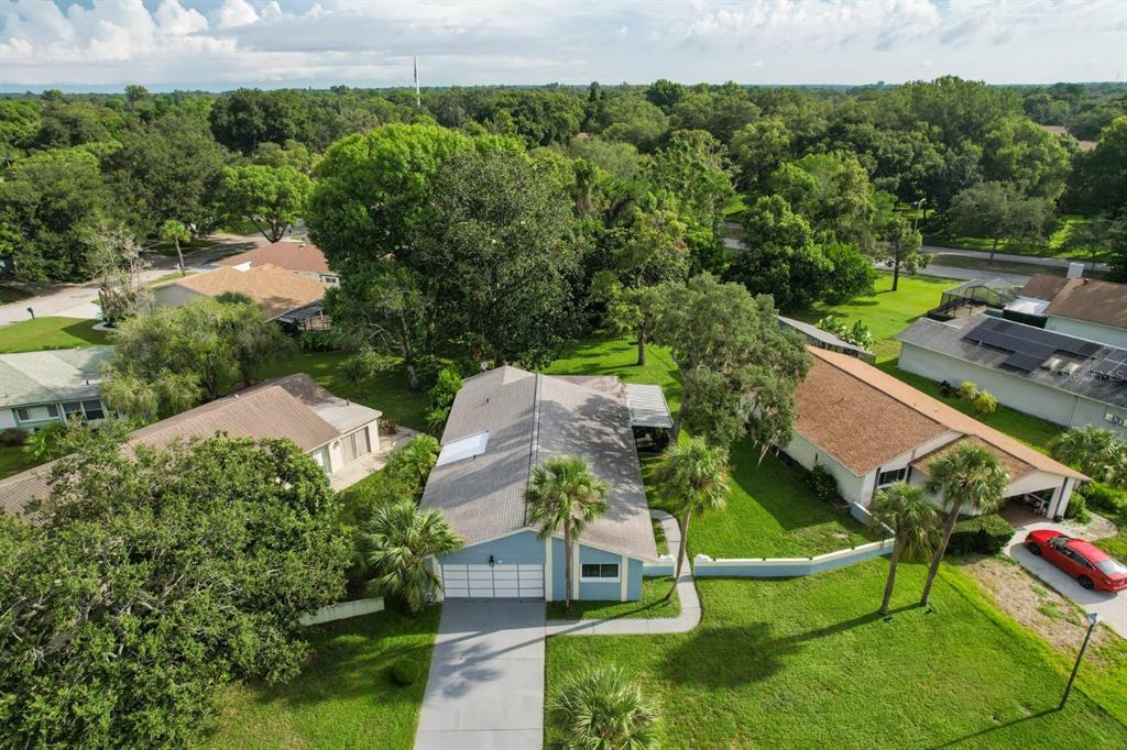 Property Photo:  12912 Club Drive  FL 34667 