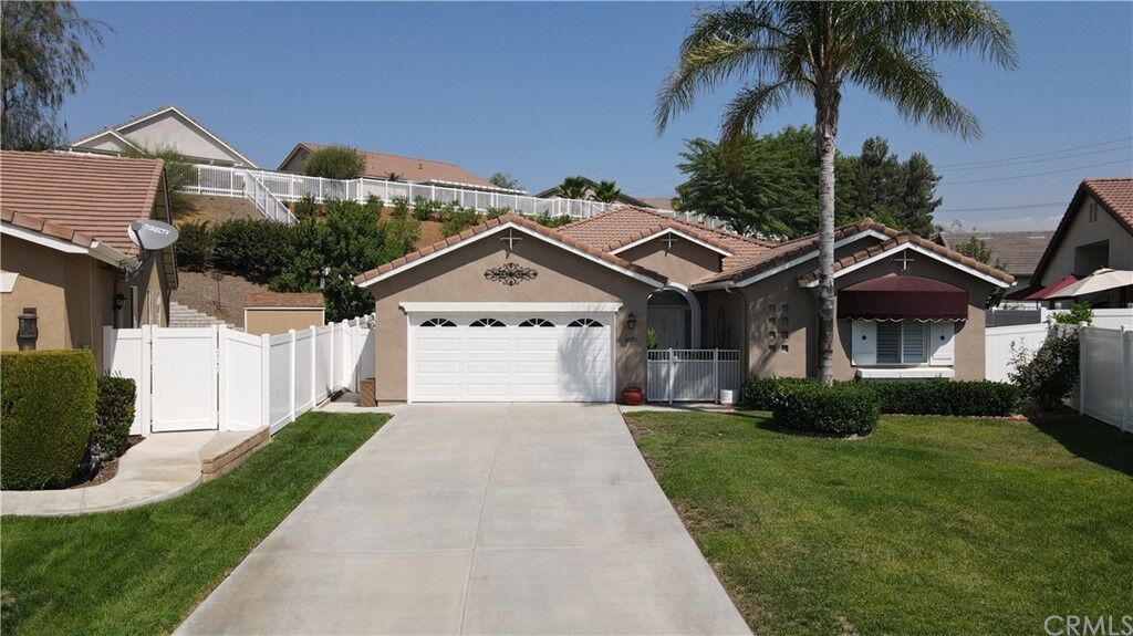 Property Photo: 30298 Ravenswood Circle CA 92563