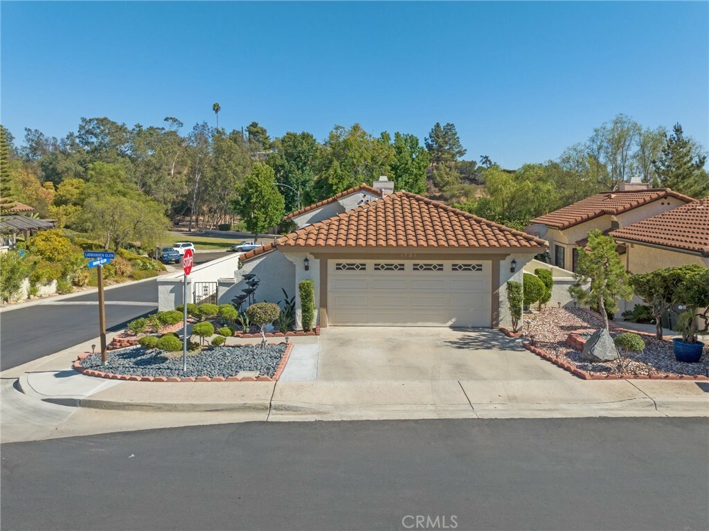 Property Photo:  1731 Larkhaven Glen  CA 92026 