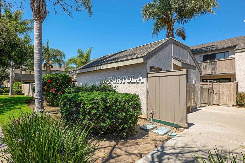 Property Photo: 2342 Grand Avenue CA 92109