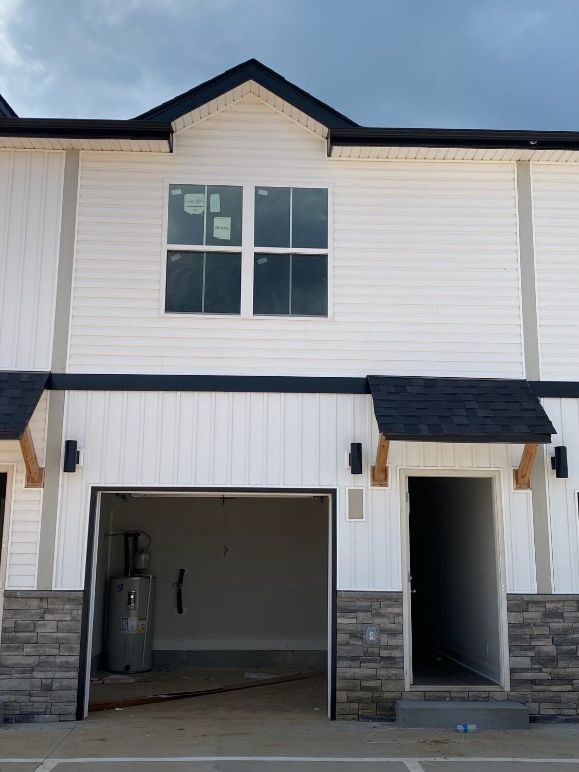 Property Photo: 224 Drayton Drive B TN 37042