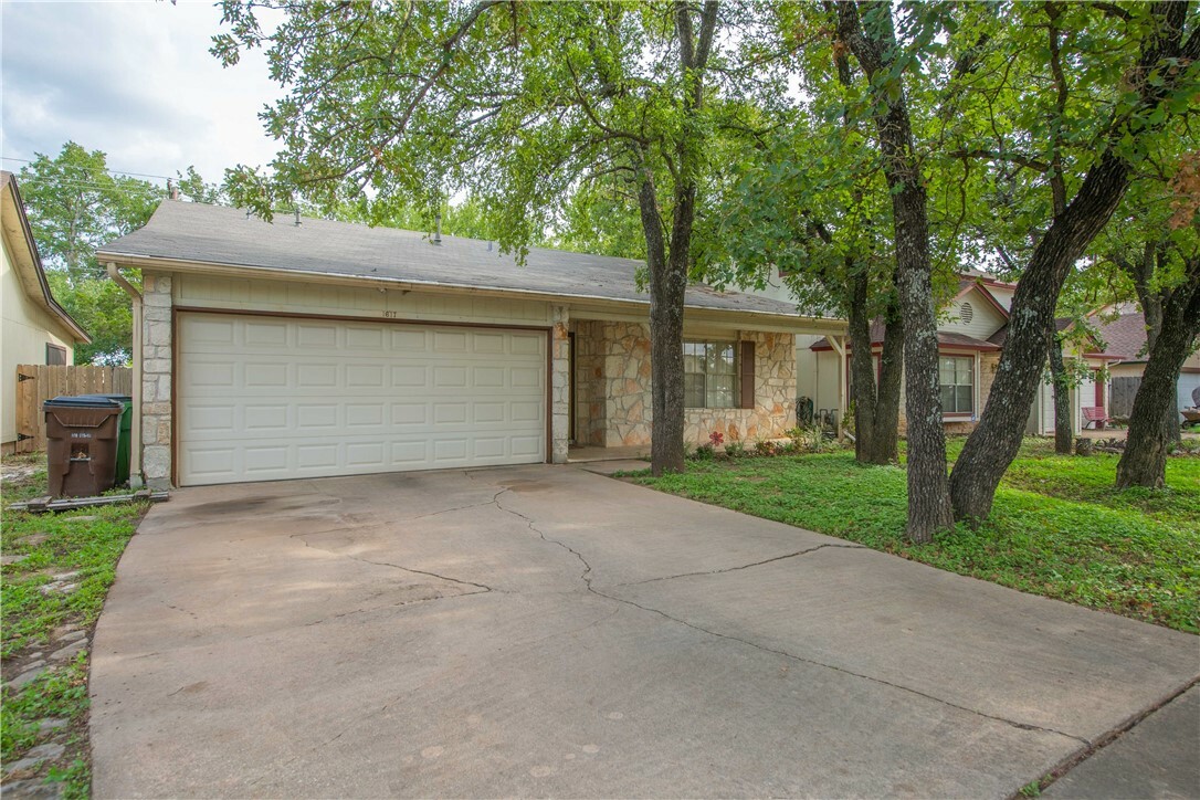 Property Photo:  1617 Peachtree Valley Drive  TX 78681 