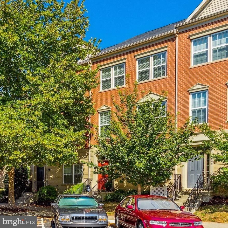 Property Photo:  16008 Madison Ridge Place  VA 20155 