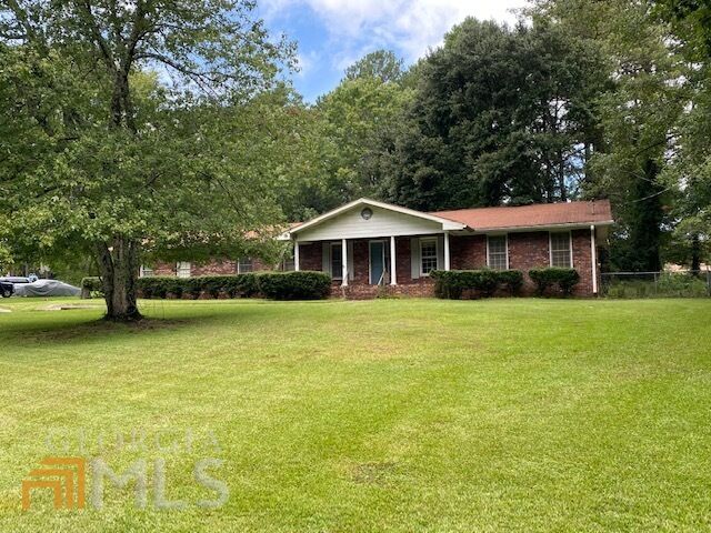 Property Photo:  317 Fayette Villa Court  GA 30214 