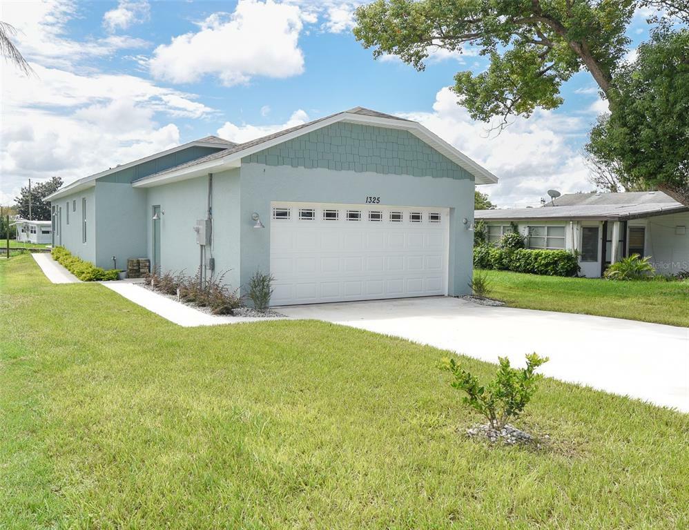 Property Photo:  1325 Westland Drive  FL 32778 