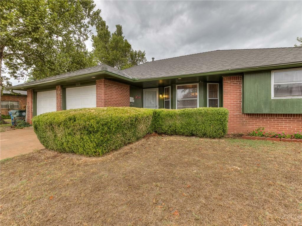 Property Photo: 3008 N Peebly Drive OK 73110