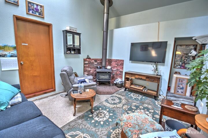 Property Photo:  4414 Steamboat Island Road NW  WA 98502 