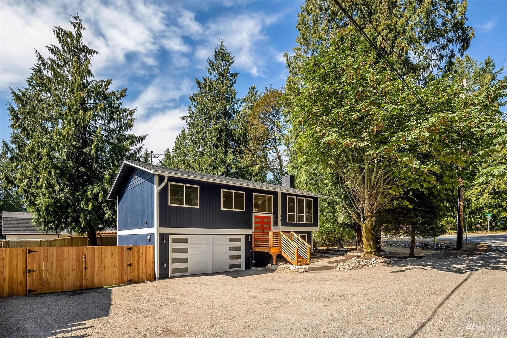 Property Photo:  835 212th Avenue NE  WA 98074 