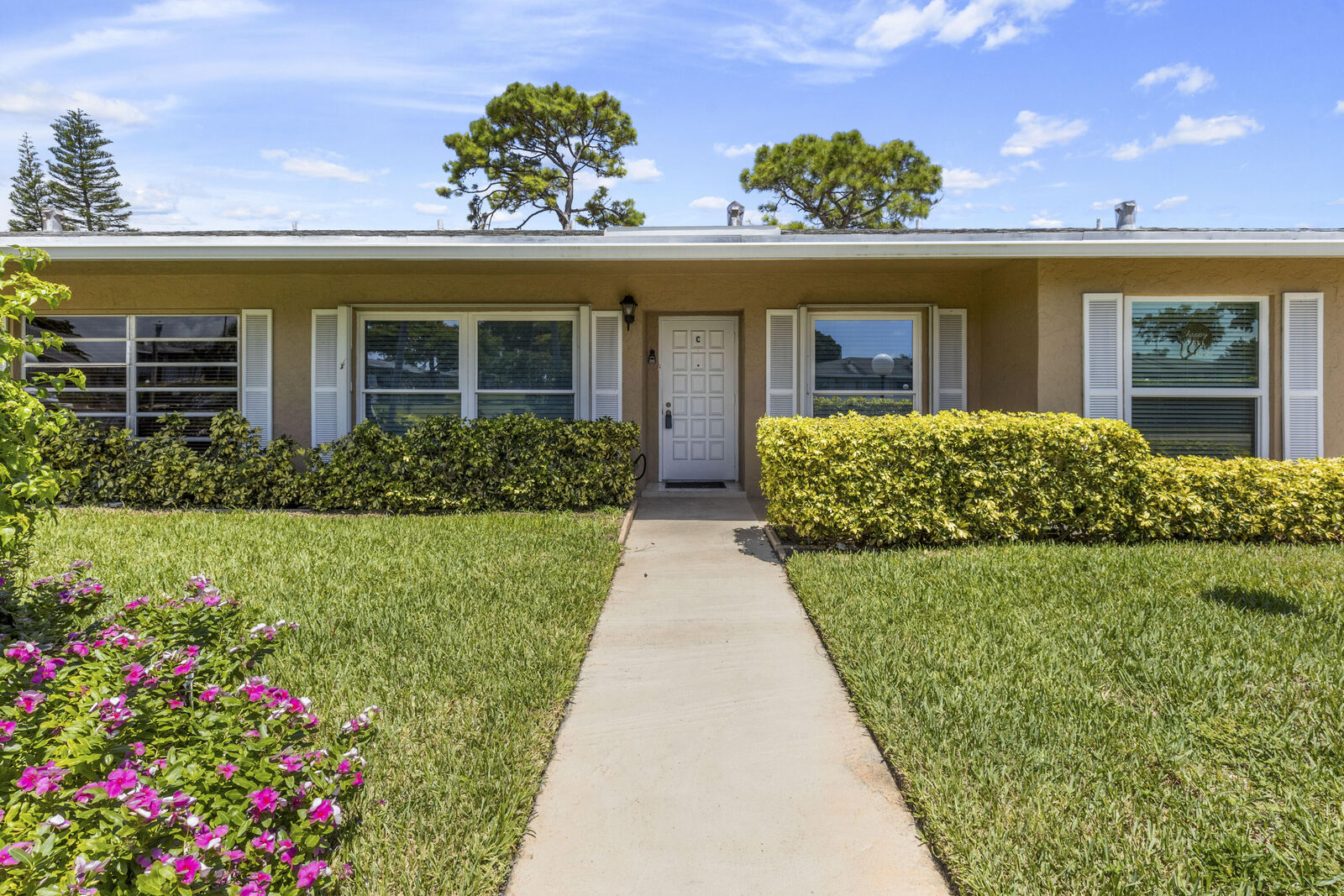 Property Photo:  2521 Del Aire Boulevard 19-C  FL 33445 