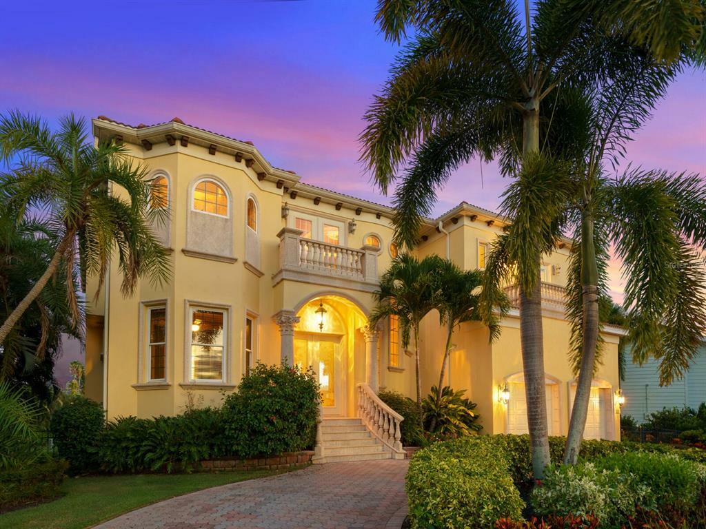 Property Photo: 572 Halyard Lane FL 34228