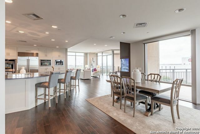 Property Photo: 4242 Broadway St 804 TX 78209