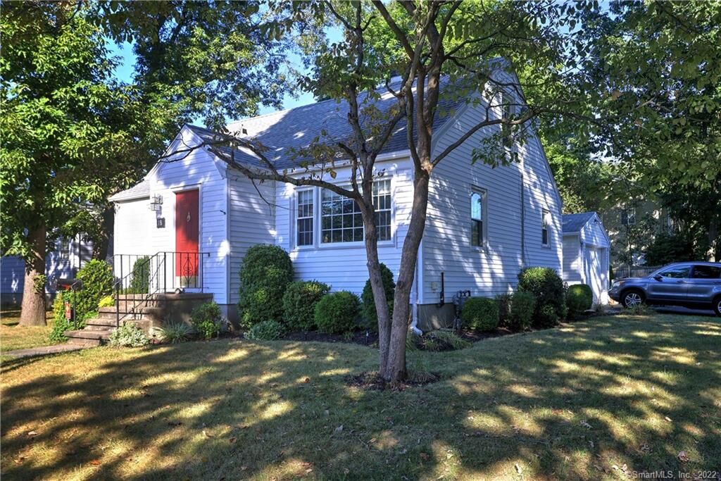 Property Photo: 18 Division Street CT 06460