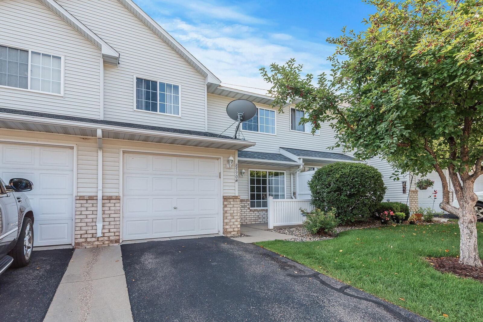 Property Photo:  8590 Quarry Ridge Lane H  MN 55125 