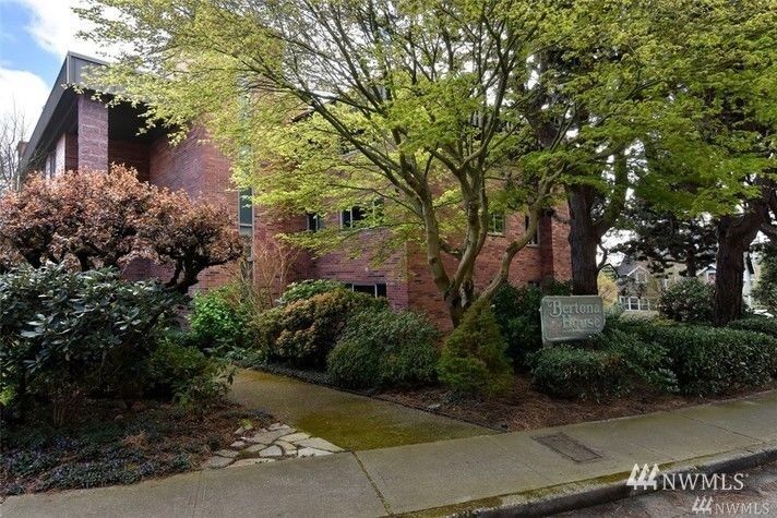 Property Photo: 3400 25th Avenue W 401 WA 98199