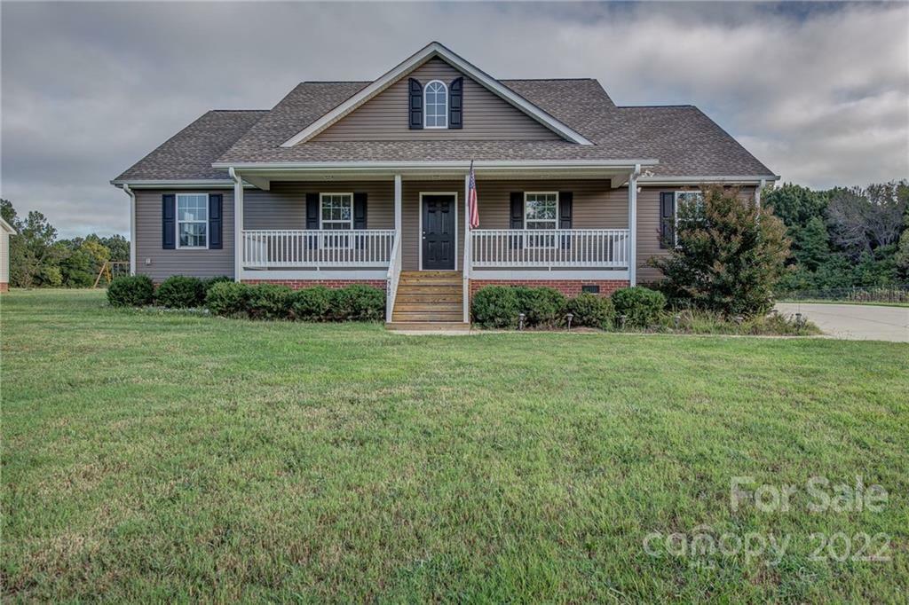 Property Photo:  568 E Old Limestone Road  SC 29745 