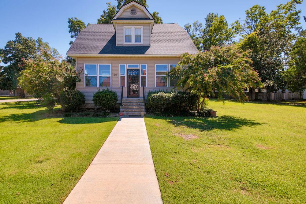 Property Photo:  67 Elm Street  AR 72364 