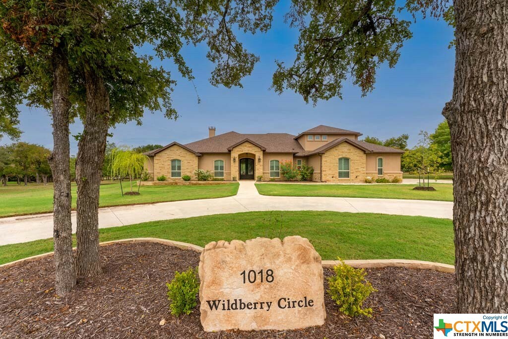 Property Photo:  1018 Wildberry Circle  TX 76571 