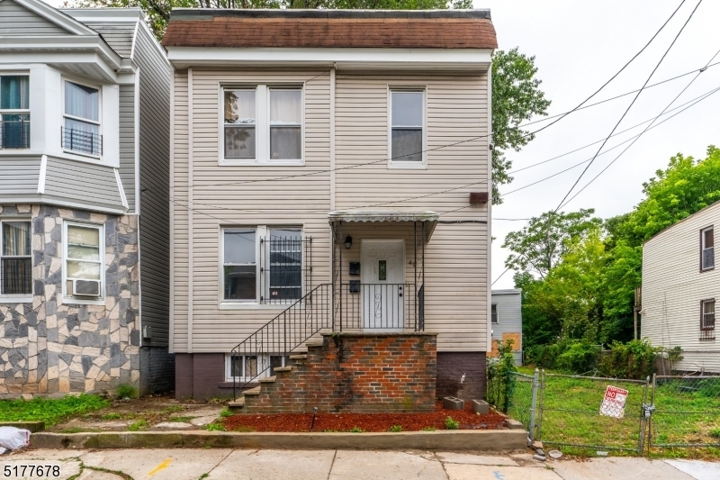 Property Photo:  49 Tichenor Ter  NJ 07111 