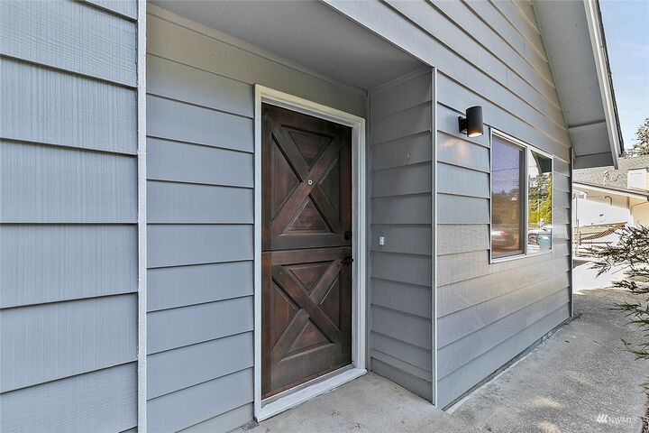 Property Photo:  29239 SE 161st Place  WA 98042 