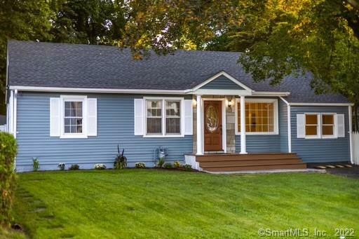 Property Photo:  12 Oxford Court  CT 06902 