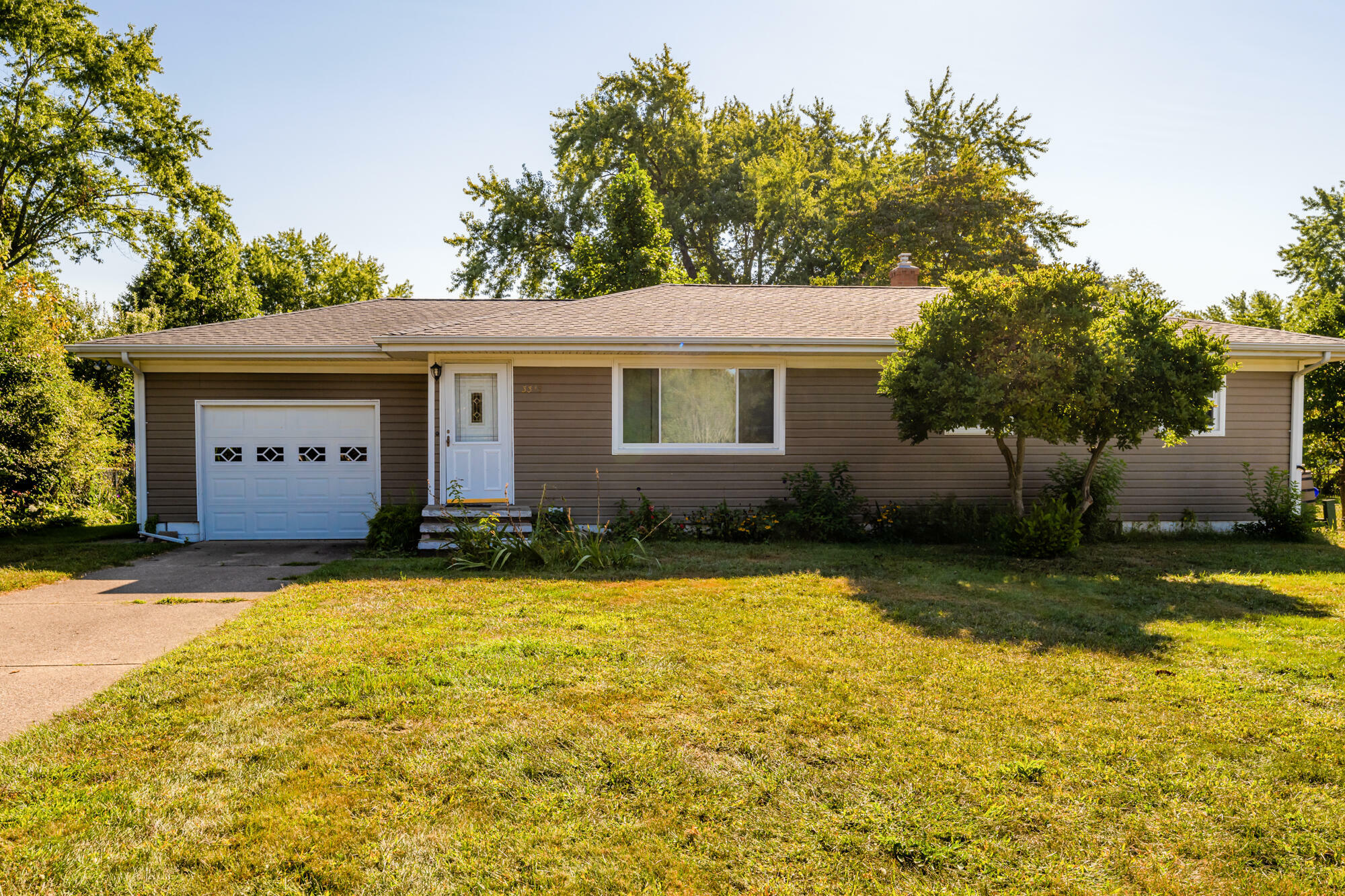 Property Photo:  3319 Kim Street  MI 49085 