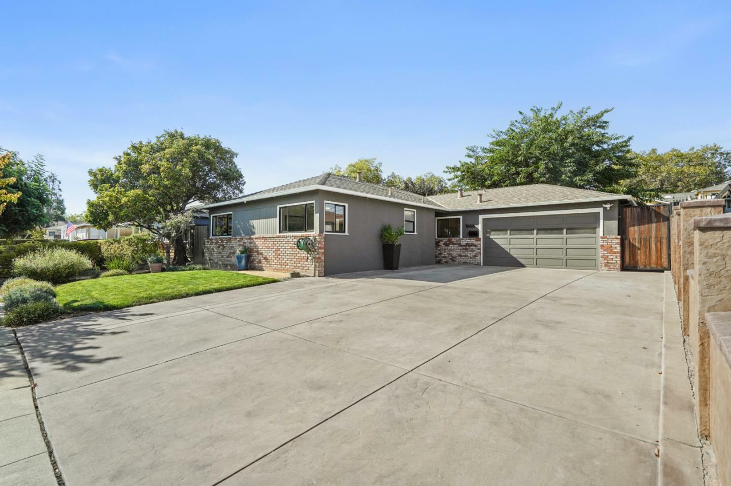 Property Photo:  1666 Maryland Street  CA 94061 