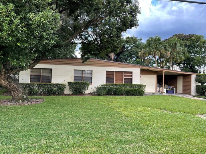 Property Photo:  6118 Dogwood Drive  FL 32807 