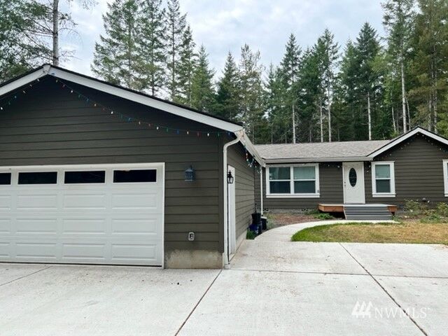 Property Photo:  250 E Morris Creek Drive  WA 98528 