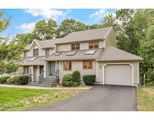Property Photo:  4 Birchtree Circle 4  MA 02038 
