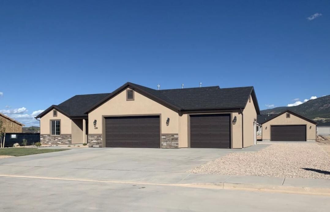 Property Photo: 4390 N Prospector Ln Ln E UT 84721