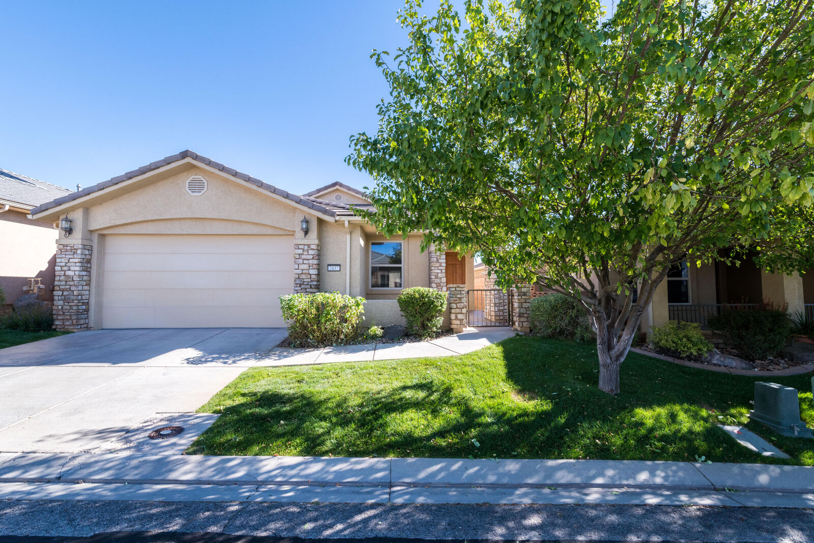 Property Photo:  2437 W Crescent Heights Drive 775 S  UT 84720