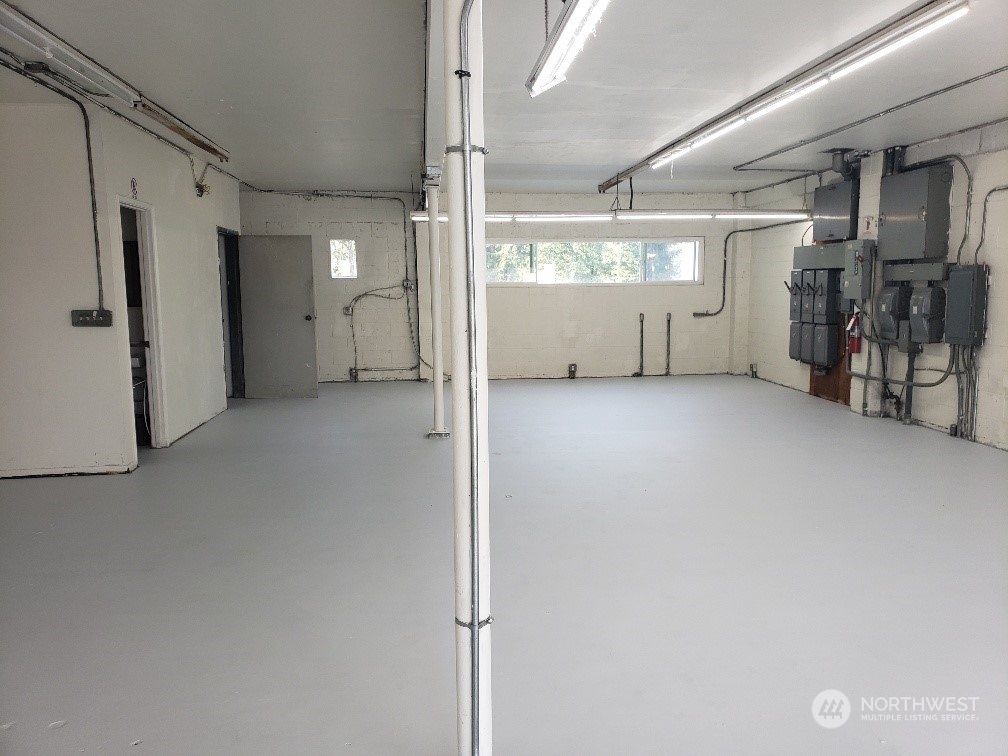 Property Photo: 17721 15th Avenue NE Lower WA 98155