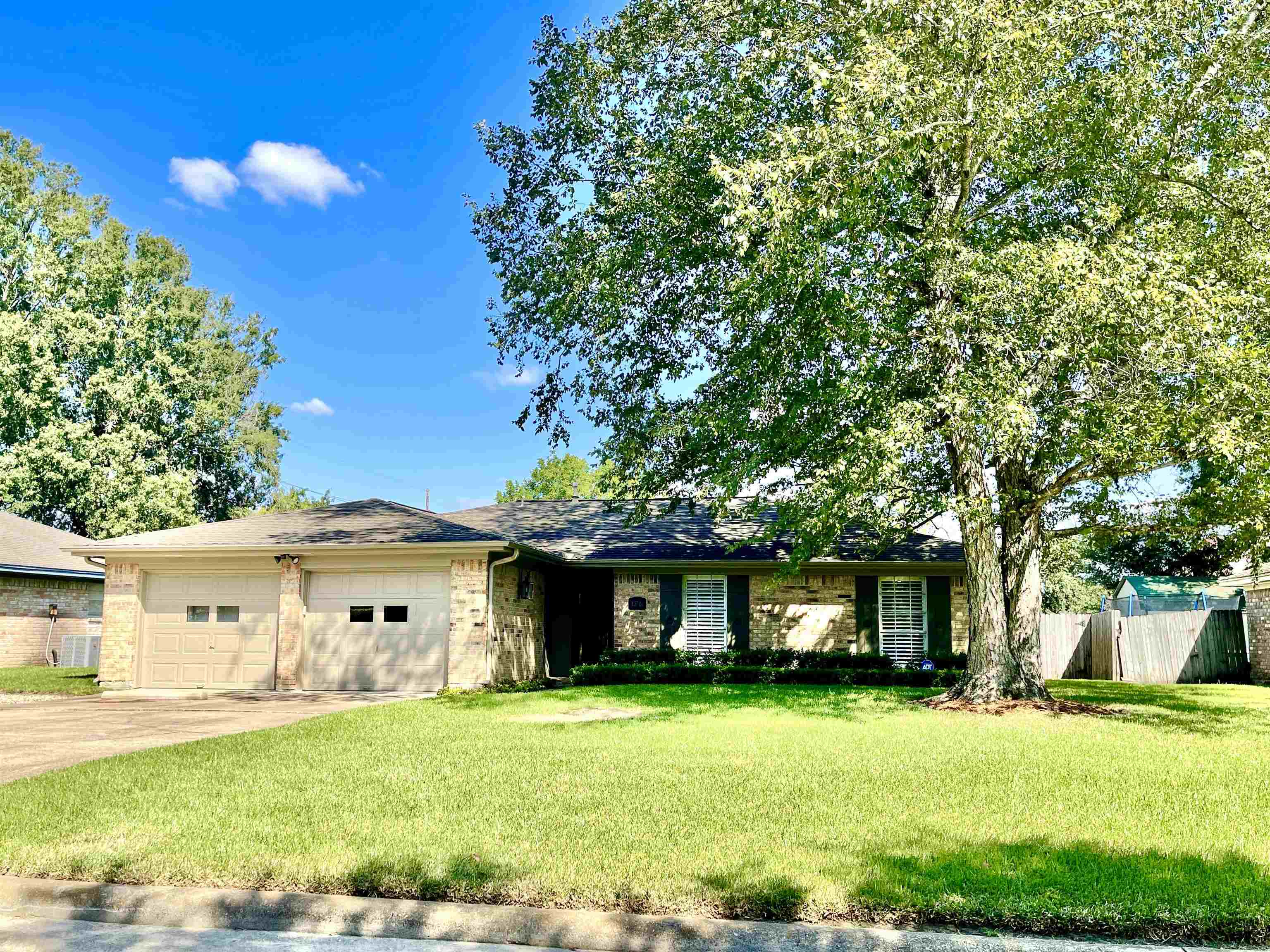 Property Photo:  1370 Norwood  TX 77706 