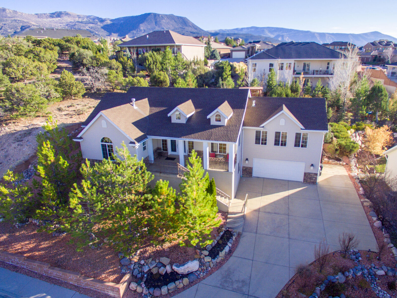 Property Photo:  2423 W Nature View Dr  UT 84720 