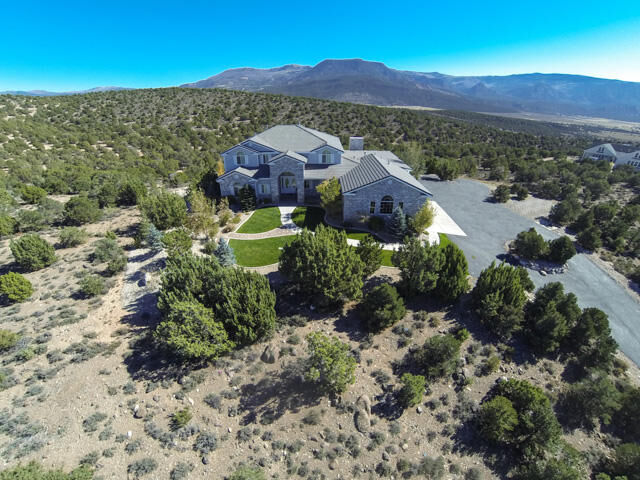 Property Photo:  1751 S Cross Hollow Dr  UT 84720 