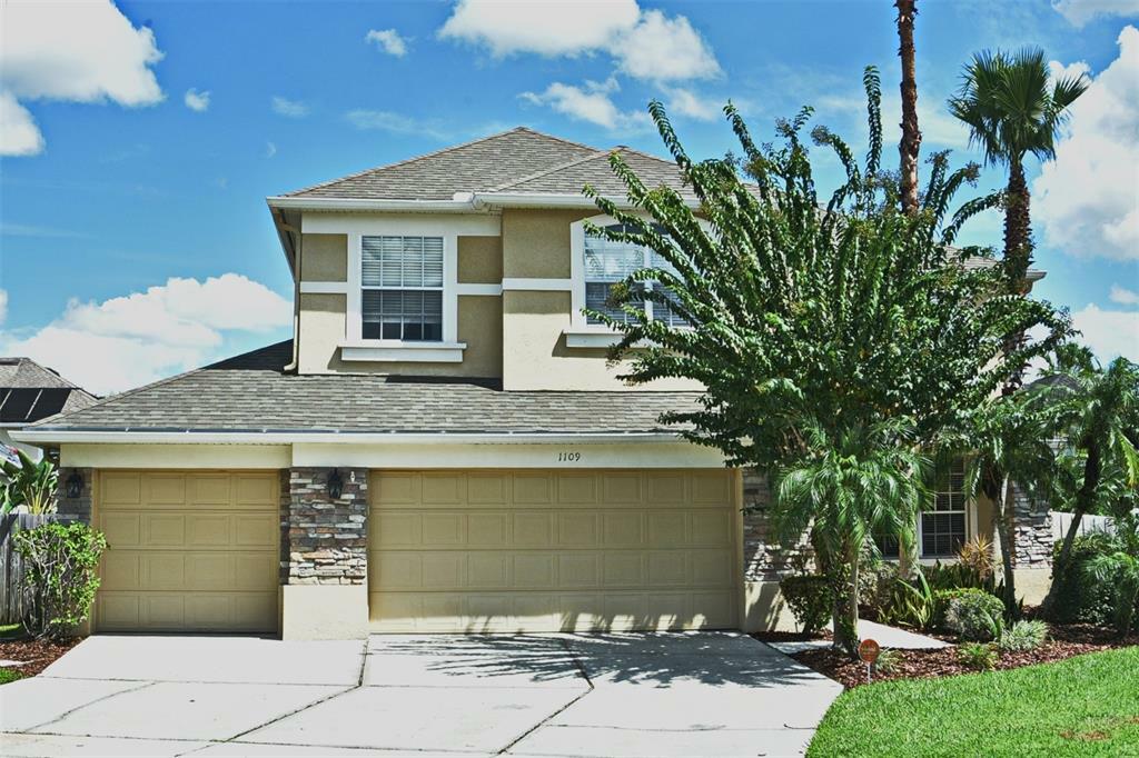 Property Photo:  1109 Landale Court  FL 32828 