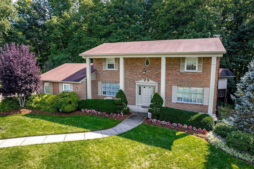 Property Photo: 2002 Beechcroft Ct OH 45233